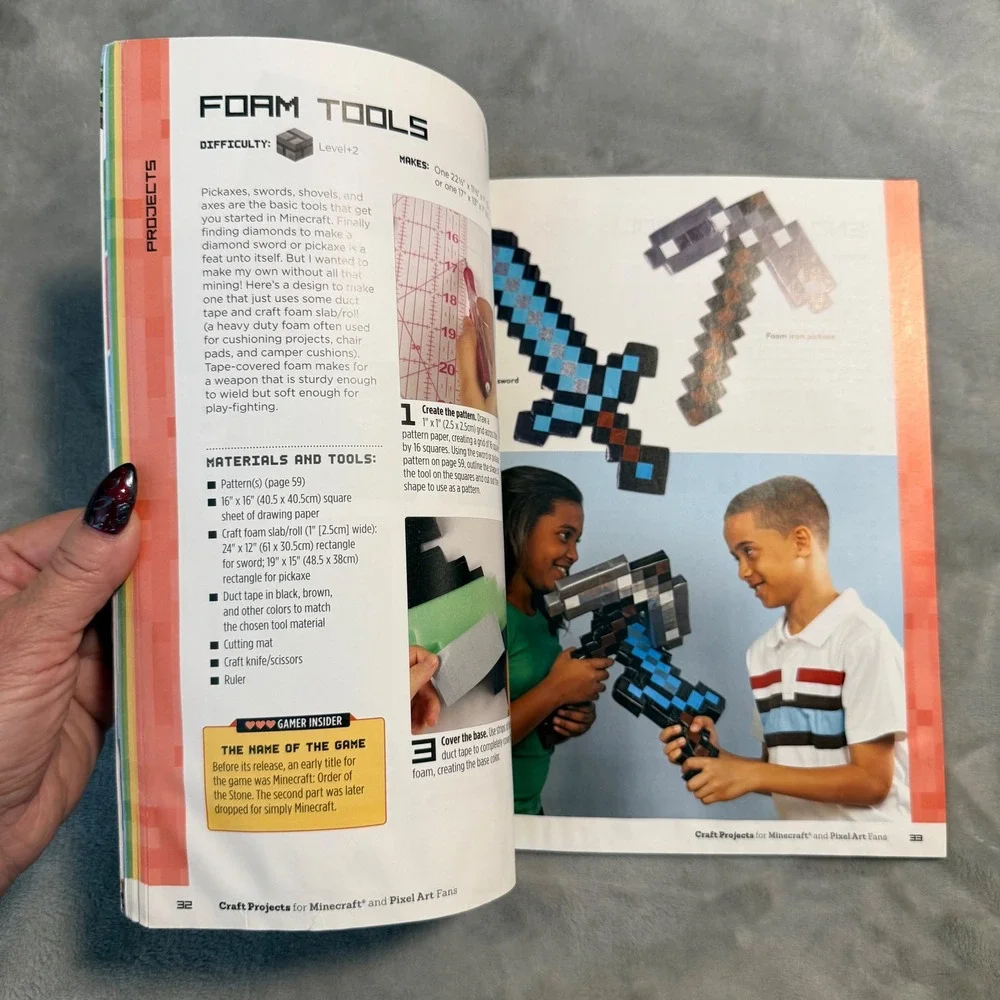 Craft Projects for‎ Minecraft & Pixel Art Fans Book – Choly Knight